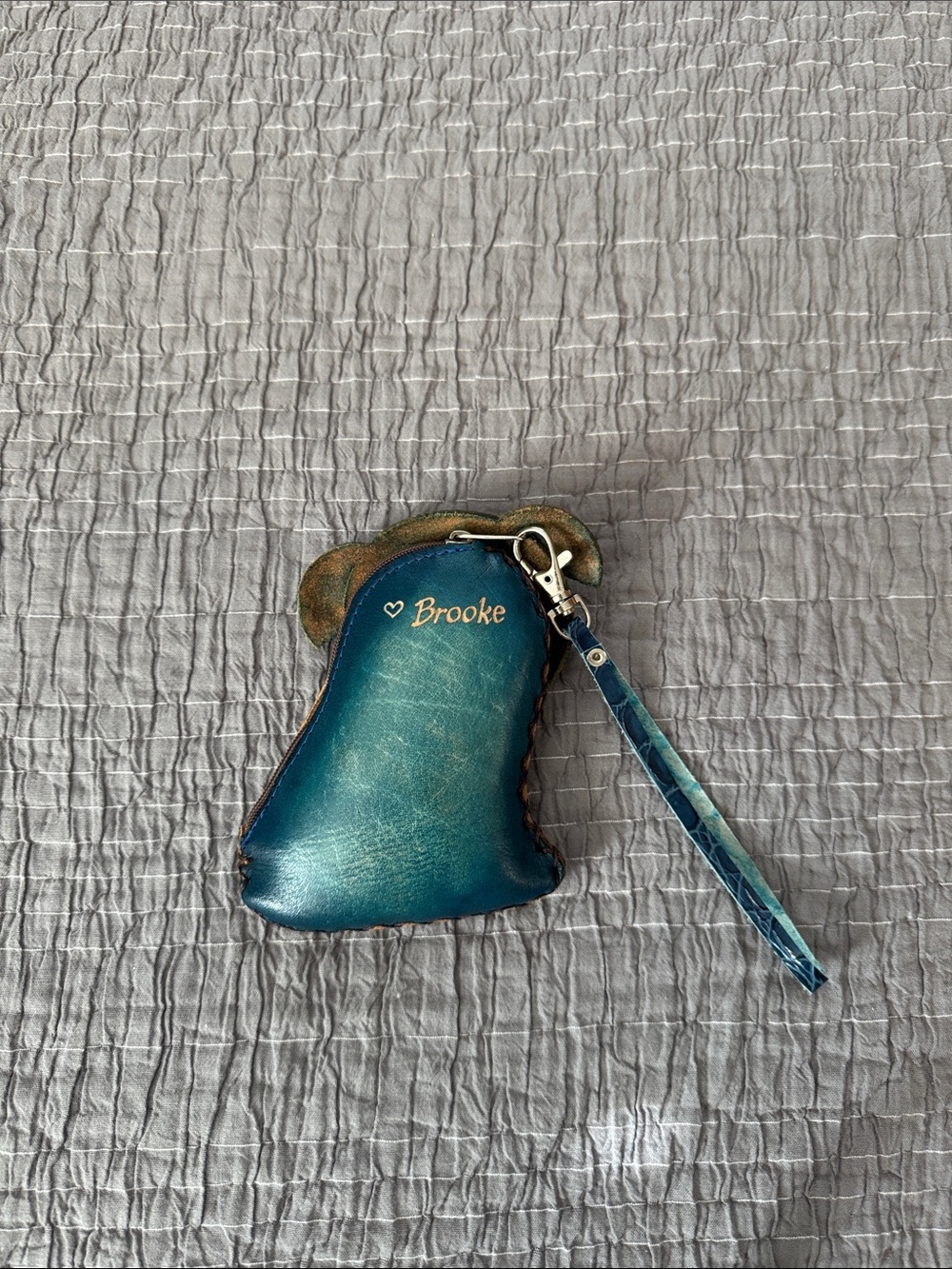 Leather Hand Stitched Dog Keychain Wallet - Picture 2 of 3